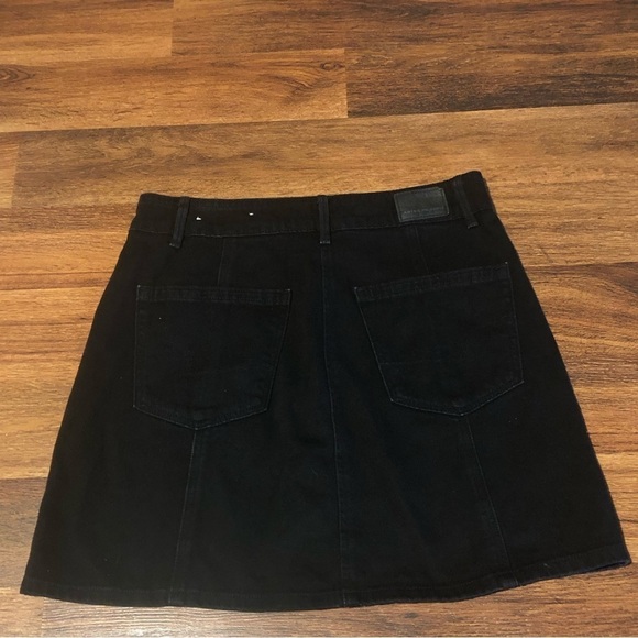 American Eagle black button down Jean mini skirt. - Picture 2 of 2